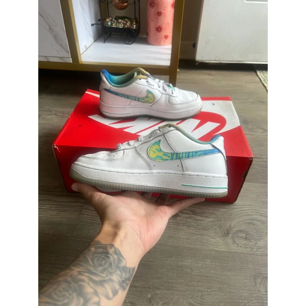 Nike Air Force 1 LV Kids Unlock Your Space FJ7691-191 Size 3.5Y
